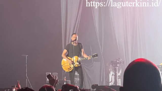 Bryan Adams Mengguncang Jakarta Lewat Konser Spektakuler